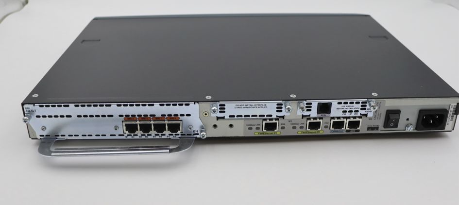 CISCO2651XM-V-CCME